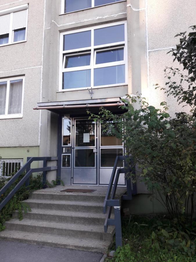 Studio+19 Apartman Казинцбарцика Экстерьер фото
